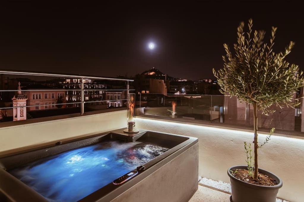 Heated Plunge Pool & Firepit Acropolis Penthouse Apartment Athens Ngoại thất bức ảnh