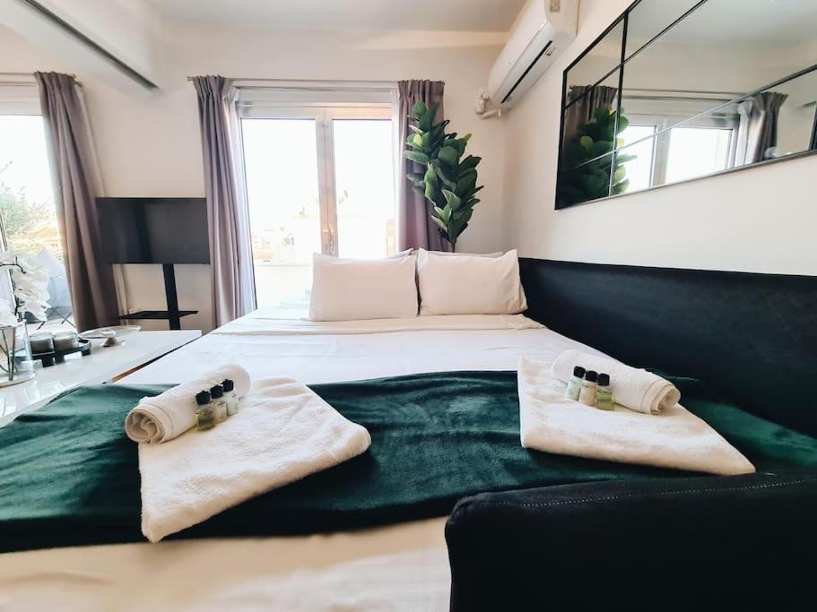 Heated Plunge Pool & Firepit Acropolis Penthouse Apartment Athens Ngoại thất bức ảnh